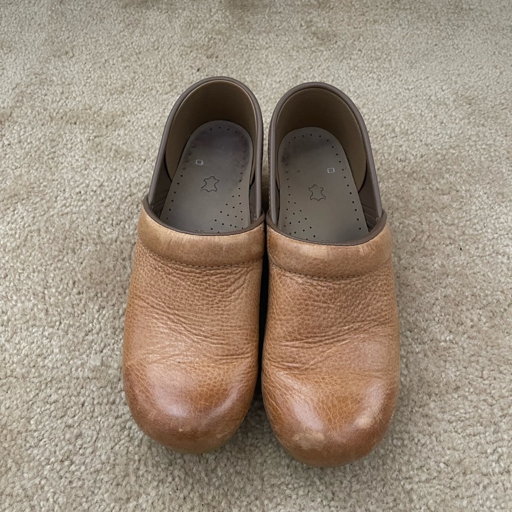 Honey distressed Dansko